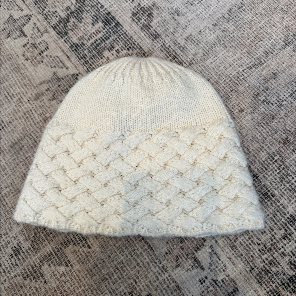 Calvin Klein Cream cable Knit Beanie wool blend